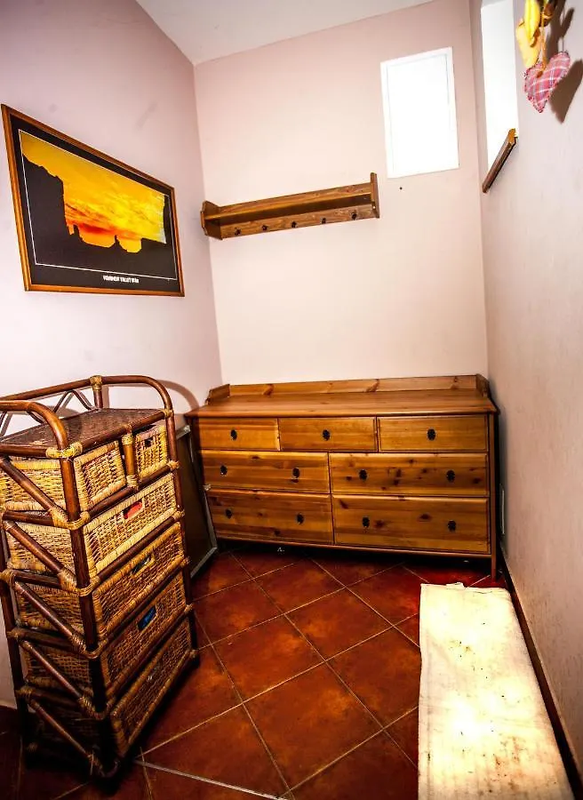 Prague Luxury Villa, Jacuzzi, Hi-Speed Wifi, Hbo, Terrace Bustehrad