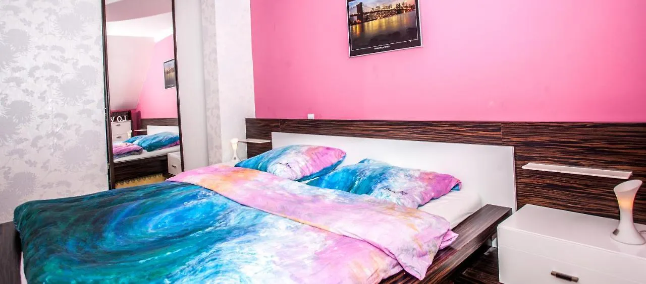 Prague Luxury Villa, Jacuzzi, Hi-Speed Wifi, Hbo, Terrace Bustehrad 0*,  Чехия
